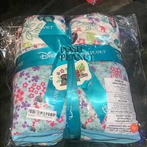 Posh Peanut Moana Floral Pua & Hei Quilted Patoo